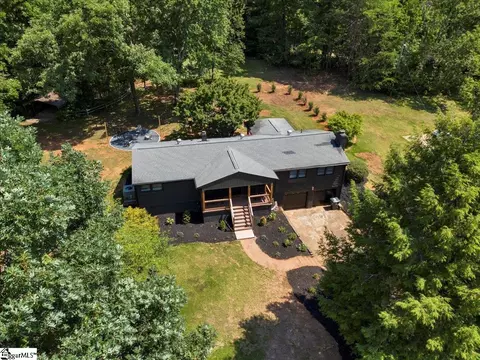 3051 State Park Rd, Greenville, SC 29609