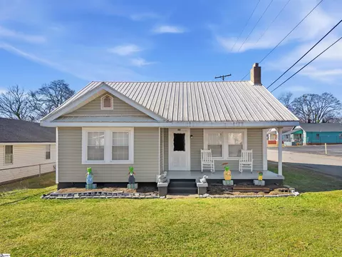 600 S Main St, Greer, SC 29650