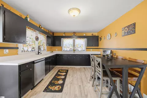 600 S Main St, Greer, SC 29650 photo 15