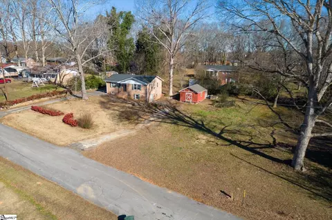 19 Spring St, Williamston, SC 29697