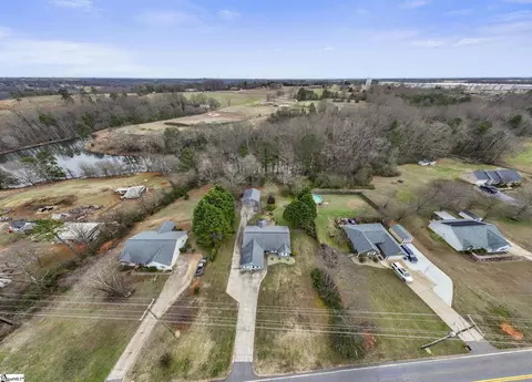 687 Robinson Rd, Greer, SC 29651 photo 9