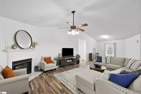 687 Robinson Rd, Greer, SC 29651 photo 19