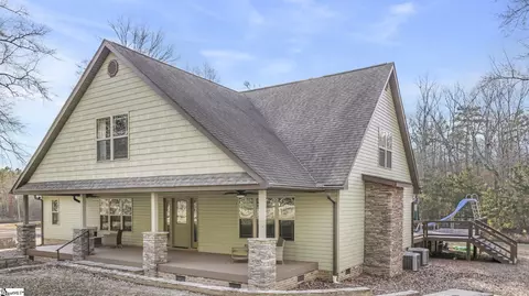 301 Little Valley Dr, Piedmont, SC 29673