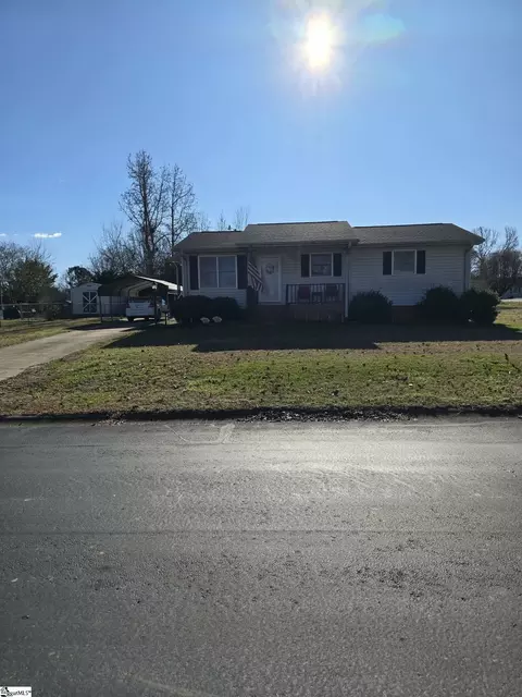 416 Pisgah Ln, Inman, SC 29349
