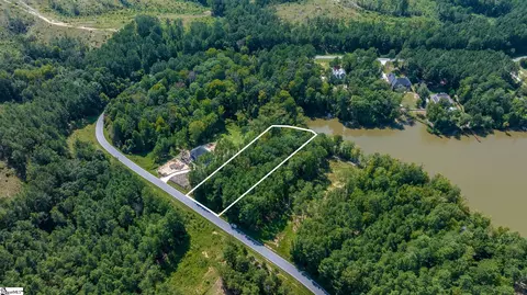 930 Eagles Harbor Dr, Hodges, SC 29653 photo 8