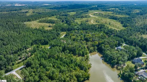 930 Eagles Harbor Dr, Hodges, SC 29653 photo 13