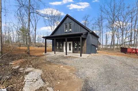 1002 Goodjoin Rd, Campobello, SC 29322
