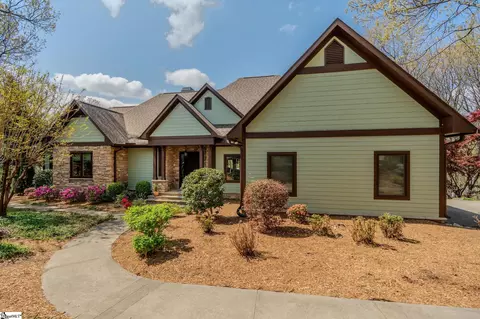 202 Eagle Rock Rd, Landrum, SC 29356