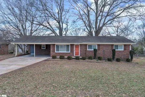 7 Coquina Ct, Greenville, SC 29617