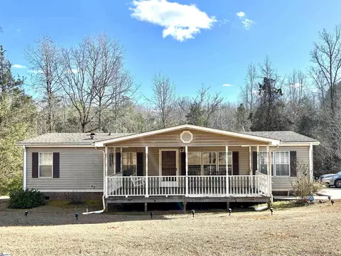5 Lake Shore Dr, Iva, SC 29655