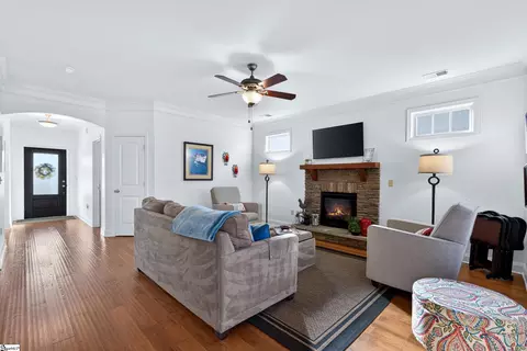 Entry Way - 716 Wynborne Ln, Moore, SC 29369 photo 4 of 4