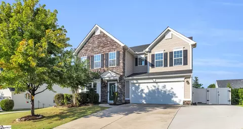 34 Barlow Ct, Simpsonville, SC 29681