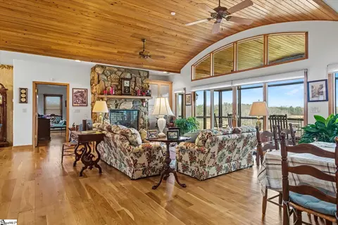 122 Skyview Dr, Walhalla, SC 29691 photo 4