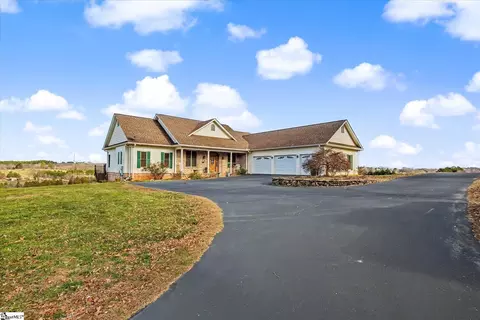 122 Skyview Dr, Walhalla, SC 29691