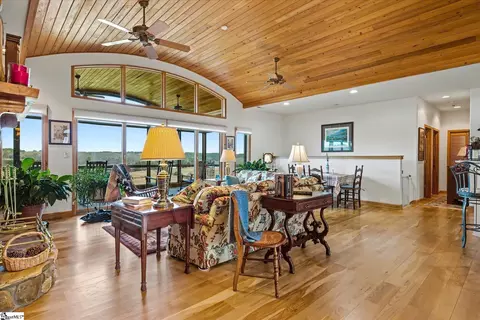 122 Skyview Dr, Walhalla, SC 29691 photo 3