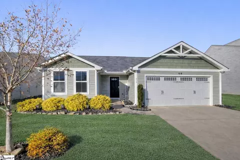 618 Maplestead Farms Ct, Greenville, SC 29617