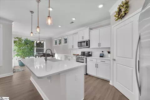 Kitchen - 108 Gretta Trl, Pendleton, SC 29670 photo 3 of 4