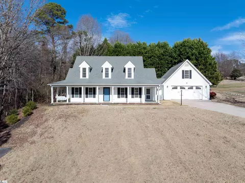 214 Fisherman Ln, Seneca, SC 29672