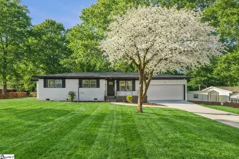 6 Ghana Dr, Greenville, SC 29605