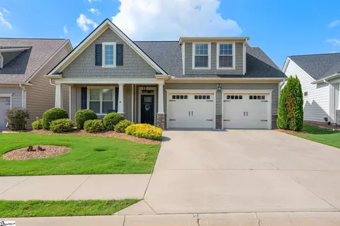 19 Cloverfield Dr, Simpsonville, SC 29680