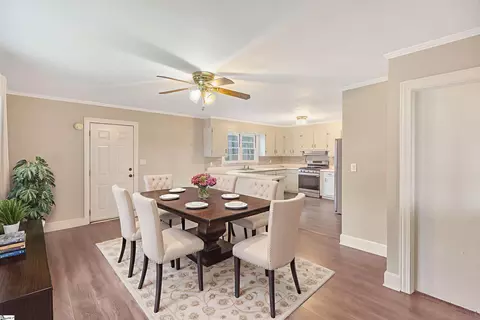 701 W Greer St, Honea Path, SC 29654 photo 8