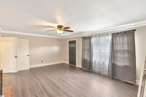 701 W Greer St, Honea Path, SC 29654 photo 6