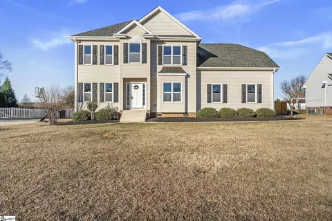 309 Huddersfield Dr, Piedmont, SC 29673
