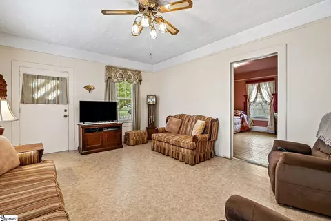 304 S 6th St, Easley, SC 29640 photo 7