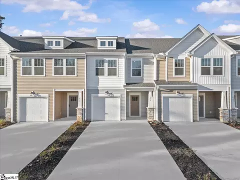 409 W Parima Ct, Spartanburg, SC 29301