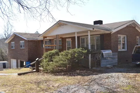 105 Edwards Rd, Landrum, SC 29356