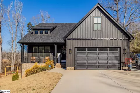 26 Birch Tree Rd, Greer, SC 29651