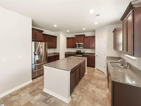 605 N Meadows Ln, Easley, SC 29642 photo 9