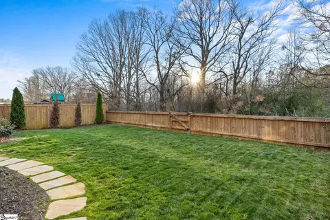 Exterior - 568 Backacre Ct, Greer, SC 29651 photo 6 of 9