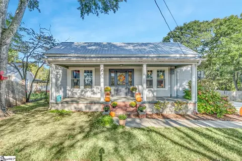 308 N Main St, Travelers Rest, SC 29690