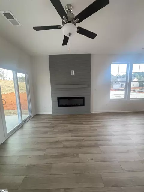 30 Halsey St, Central, SC 29630 photo 5