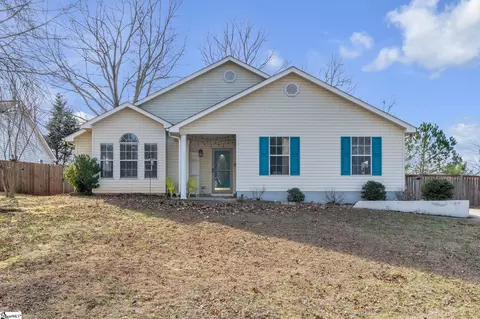 531 Country Gardens Dr, Fountain Inn, SC 29644