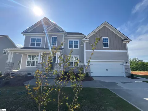 639 Creekway Ct, Greer, SC 29651