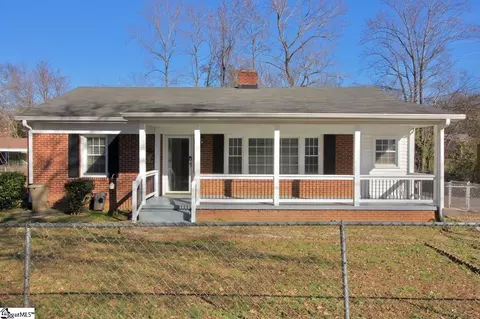 17 Springfield Ave, Greenville, SC 29611