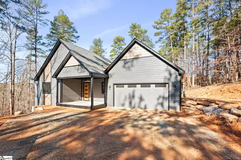 940 Coachmans Trl, West Union, SC 29696