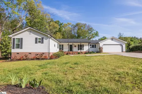 1514 Clement Rd, Greer, SC 29650
