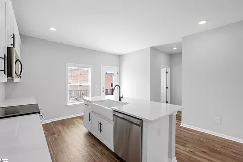 Kitchen - 33 Leander Dr, Greer, SC 29651 photo 2 of 2