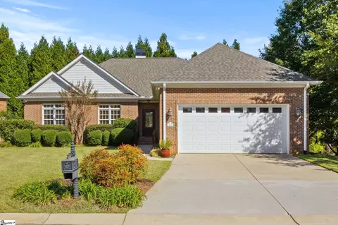 206 Hunters Ct, Greenville, SC 29617