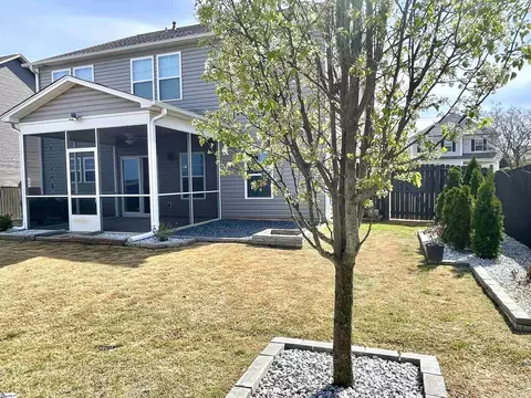 Exterior - 105 Viewmont Dr, Duncan, SC 29334 photo 5 of 6