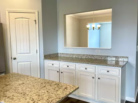 Kitchen - 105 Viewmont Dr, Duncan, SC 29334 photo 3 of 5