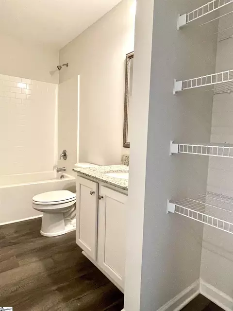 Bath - 105 Viewmont Dr, Duncan, SC 29334 photo 5 of 5