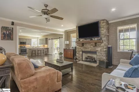 Living - 310 Burning Tree Rd, Anderson, SC 29621 photo 1 of 3