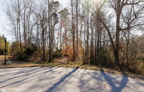 309 Chafford Ct, Simpsonville, SC 29681