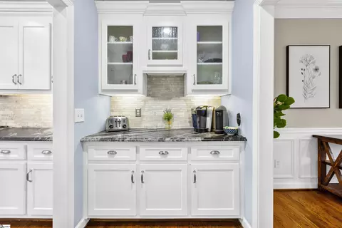 Kitchen - 18 Wrenwood Ct, Greer, SC 29651 photo 4 of 5