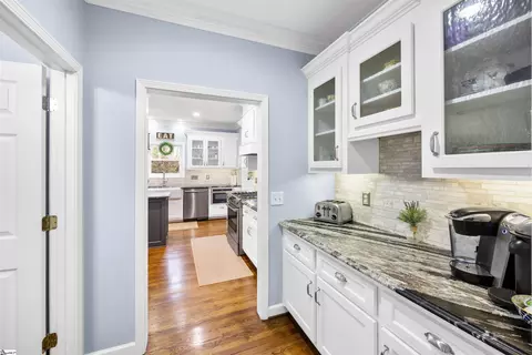 Kitchen - 18 Wrenwood Ct, Greer, SC 29651 photo 5 of 5