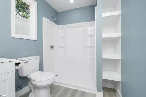 Bath - 200 Mcdaniel Ave, Greer, SC 29651 photo 1 of 3